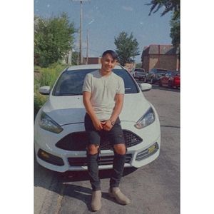 Meet your Posher, Javier